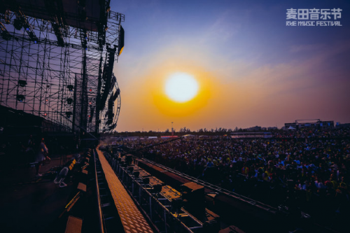 人脸识别、智能购物 多点Dmall抢占麦田音乐节