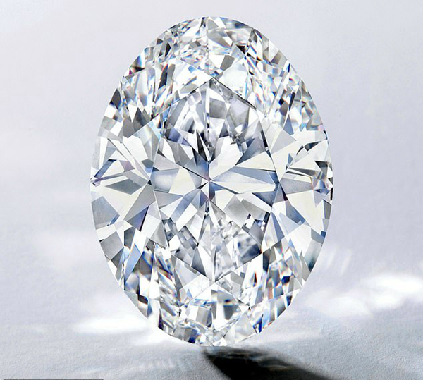 8822克拉钻石被拍卖价值及纯度世界最高