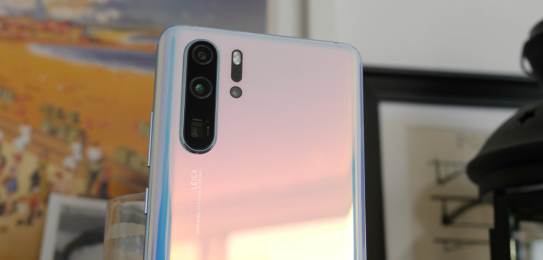 外媒9to5Google上手华为P30 Pro,使用前持怀疑