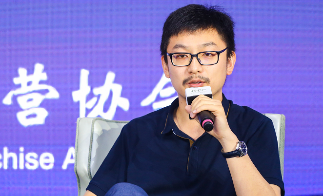 泡泡玛特获金百合连锁品牌最具人气奖 联合创始人司德谈新商业模式_发现频道_中国青年网