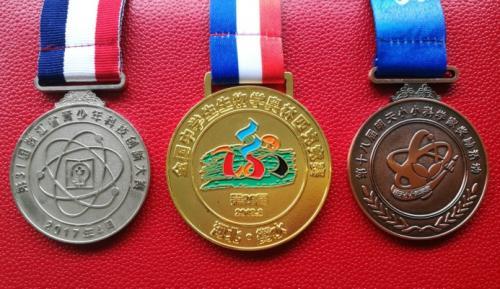 中国代表队姚前同学获得国际生物奥林匹克挑战赛金牌