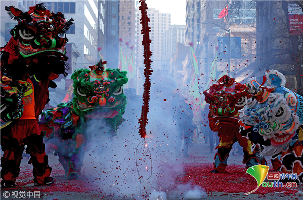 美加州华人社区举行热闹舞狮表演庆祝农历新年